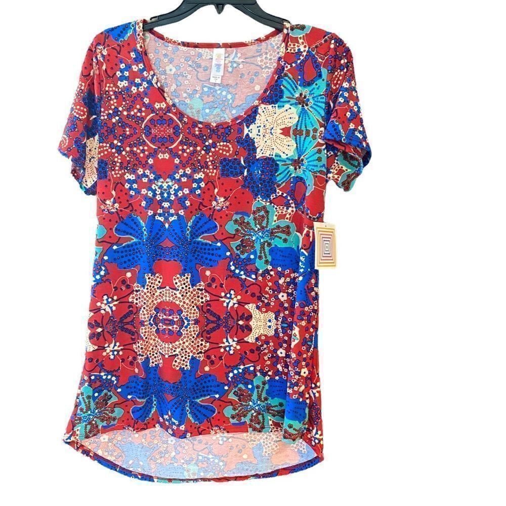 Luluroe Sz S NWT Red Green Floral Long Rounded Hem Stretch Classic T-Shirt